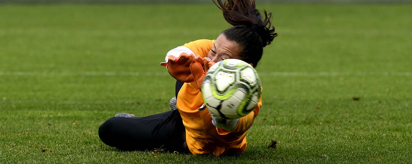 GoalkeeperWomen.jpg