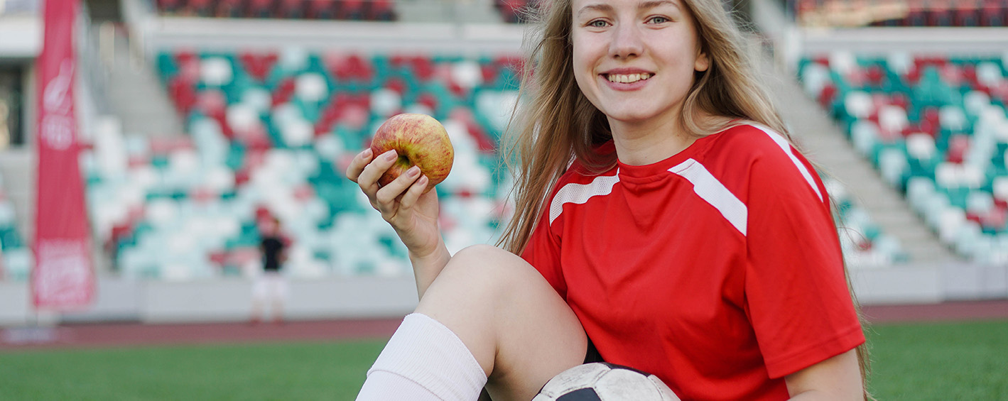 Eating for female soccer players