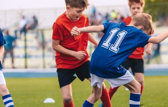 Keeping possession to build up play to goal
