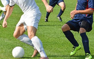 Players move to keep opponents at bay. Players move to keep opponents at bay.