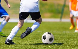 Player doing the stop turn to beat defenders