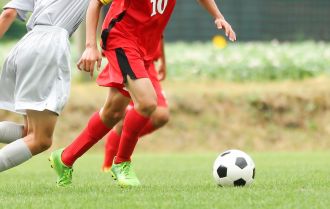 Midfielders can win the ball in midfield and drive into opposition half to set up attacks