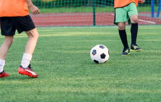 Pass quickly in this warm up before moving ensuring good ball control