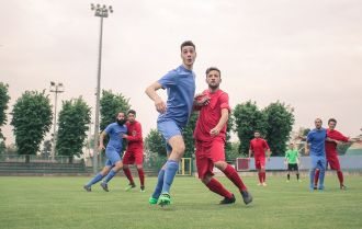 Pressing to win the ball