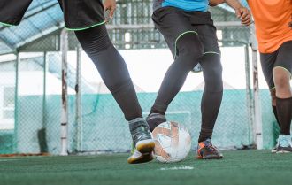 Passing through the centre against a low block