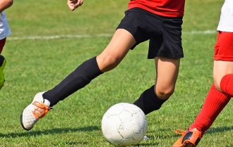 Counter attacking in a 3v2