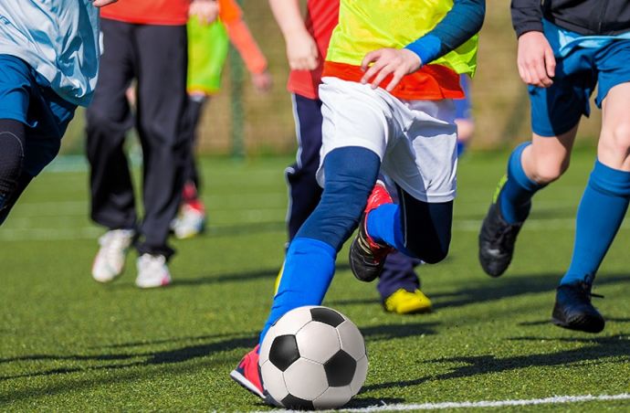 Coach players to dribble through to goal