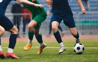 Play the right forward pass