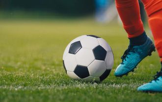 Passing the ball with good timing